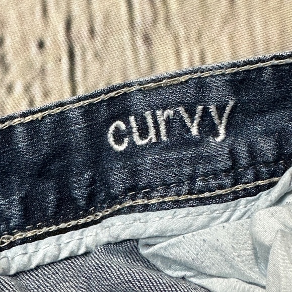 Maurices Classic Blue Curvy Boot Cut Jeans Size 9/10 - Picture 5 of 9